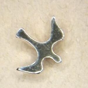 Soaring Elegance: 1/2" Polished Gold Dove Lapel Pin | Hat Pin | Brooch